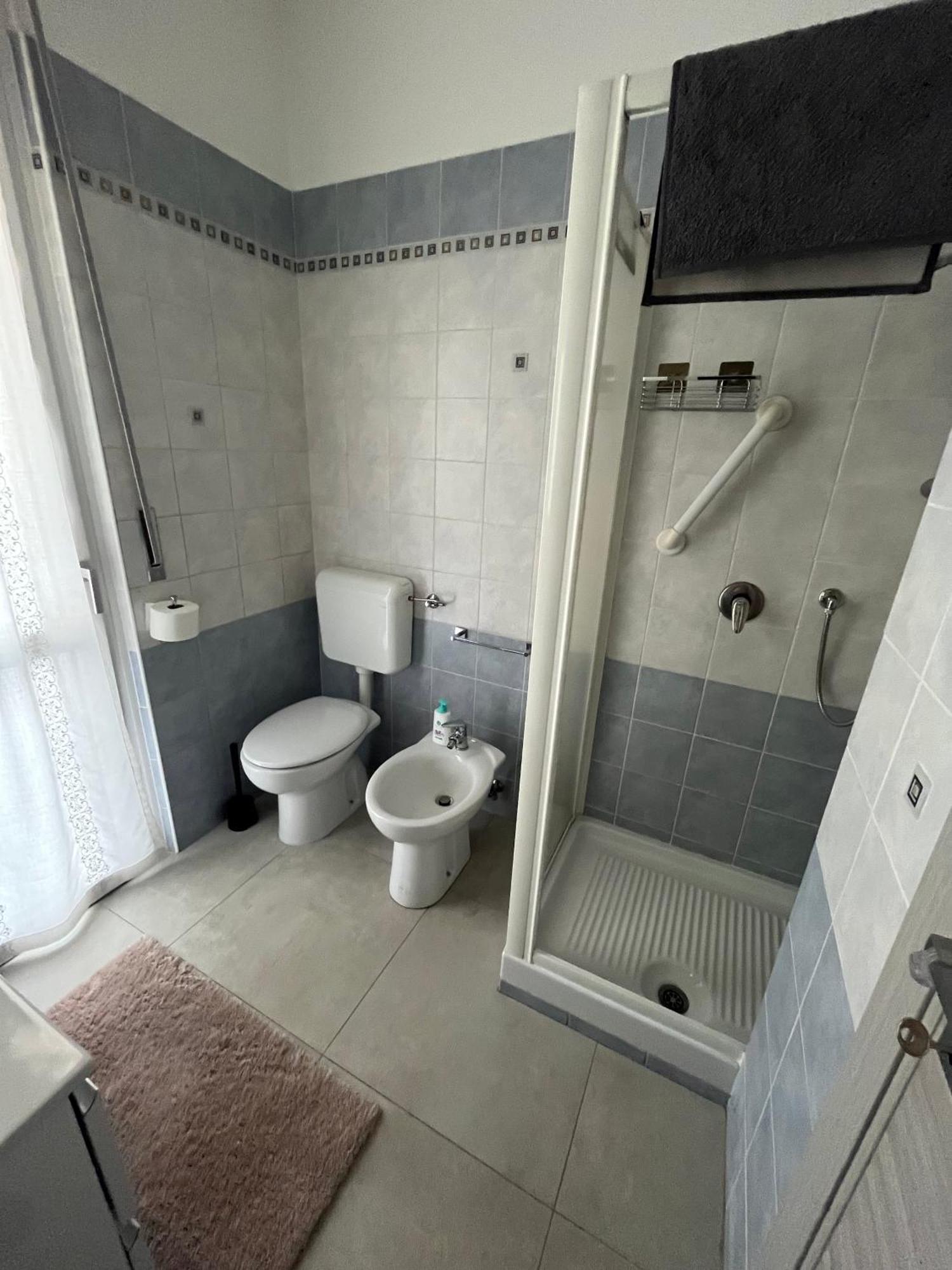 Apartamento La Casa Tra I Tigli Turín Exterior foto
